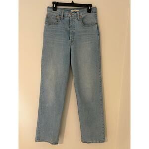 Levi’s Ribcage Straight Blue Jeans Light Wash 30 EUC W30 L32 Denim Button Fly